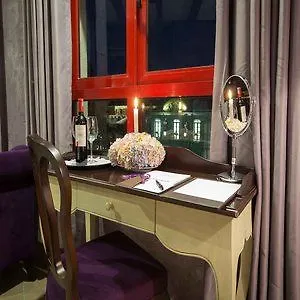 Mercure Banahills French Village 다낭 4*,  베트남