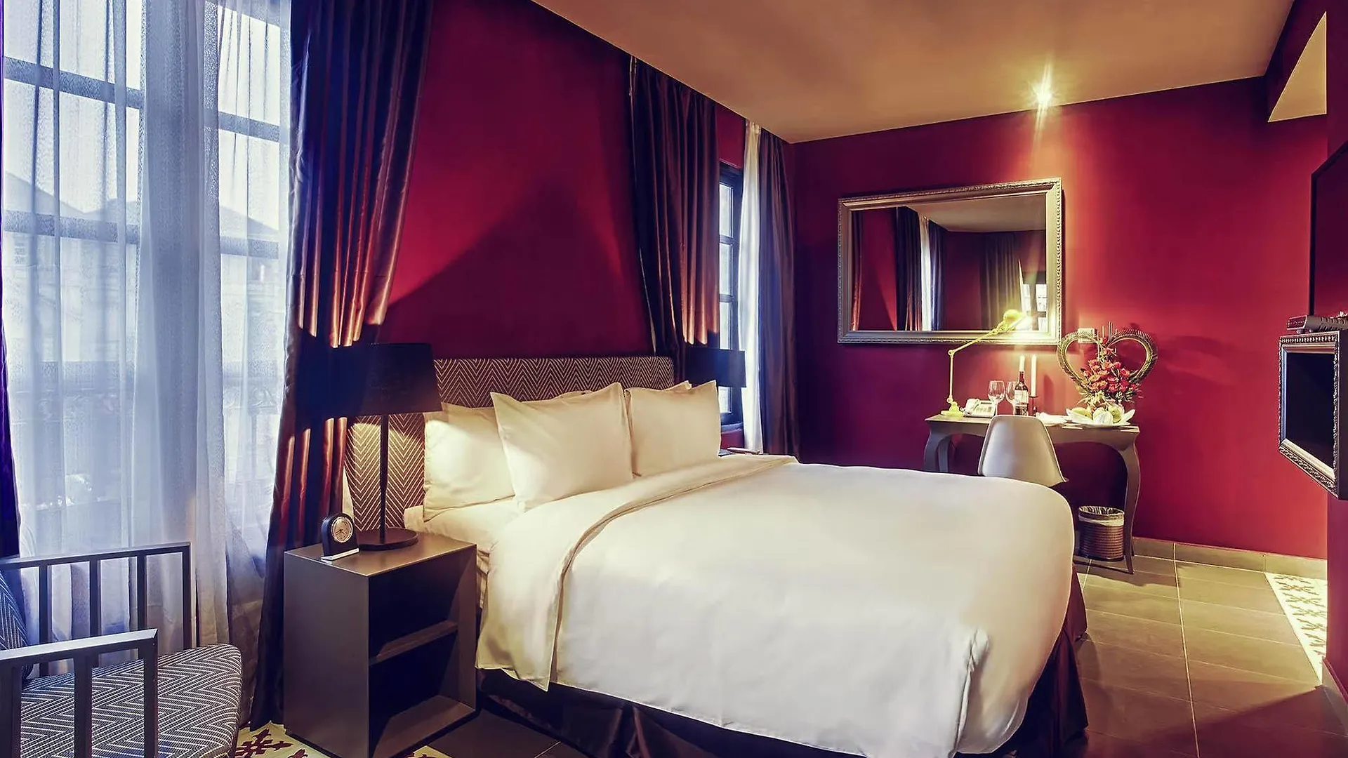 Mercure Banahills French Village 다낭 4*,  베트남